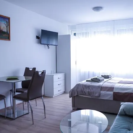 North&South Apartments Zagabria Esterno foto